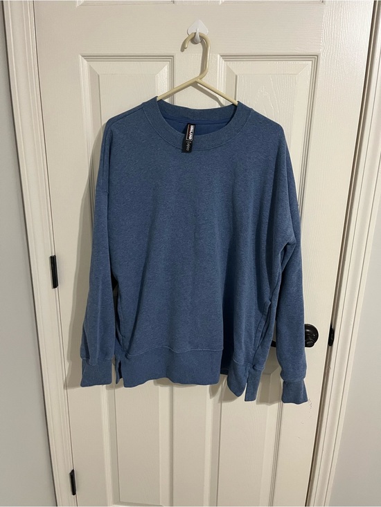 Kirkland Signature Tops - Kirkland Signature Heathered Slate Blue Crewneck Sweatshirt